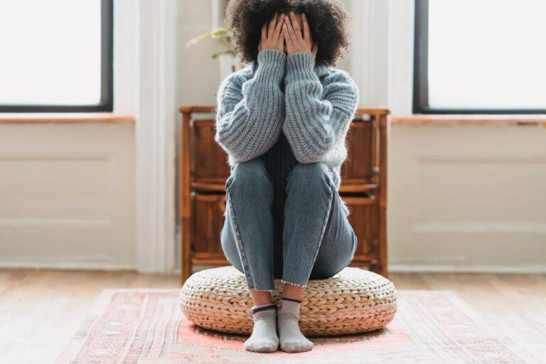 9 Emotional Effects of Alcohol