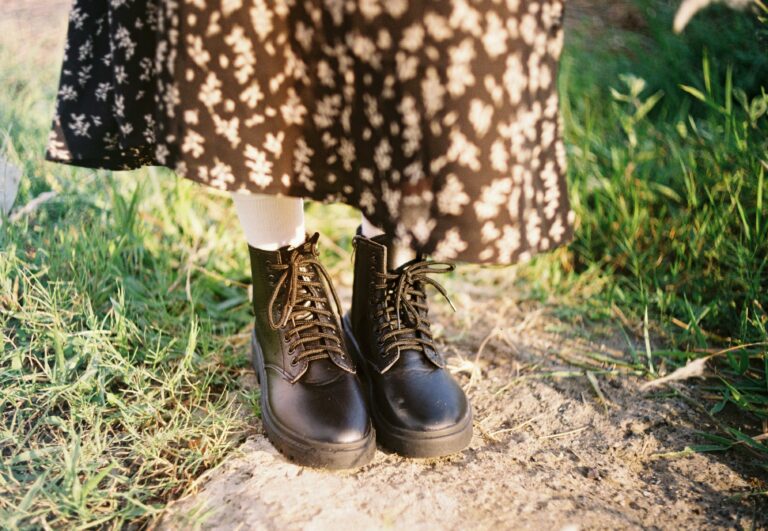 10 Casual Spring Outfit Ideas, From Dresses to Cargo Pants